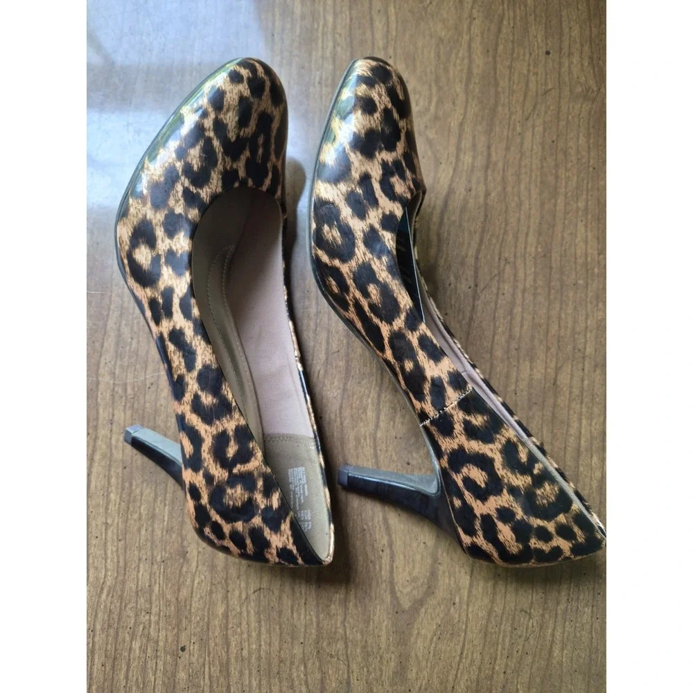 Comfort Plus Heels Pumps By Predictions Women Size 7.5 Animal Print Memory Foam